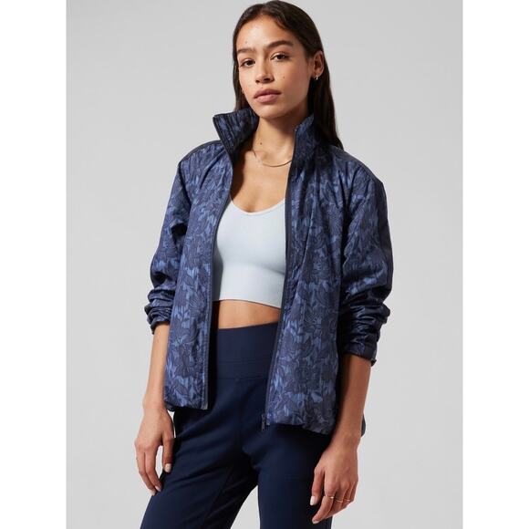 L Athleta Sightseer Lace Jacket in Ethereal Bloom Cottage Blue - Picture 1 of 11